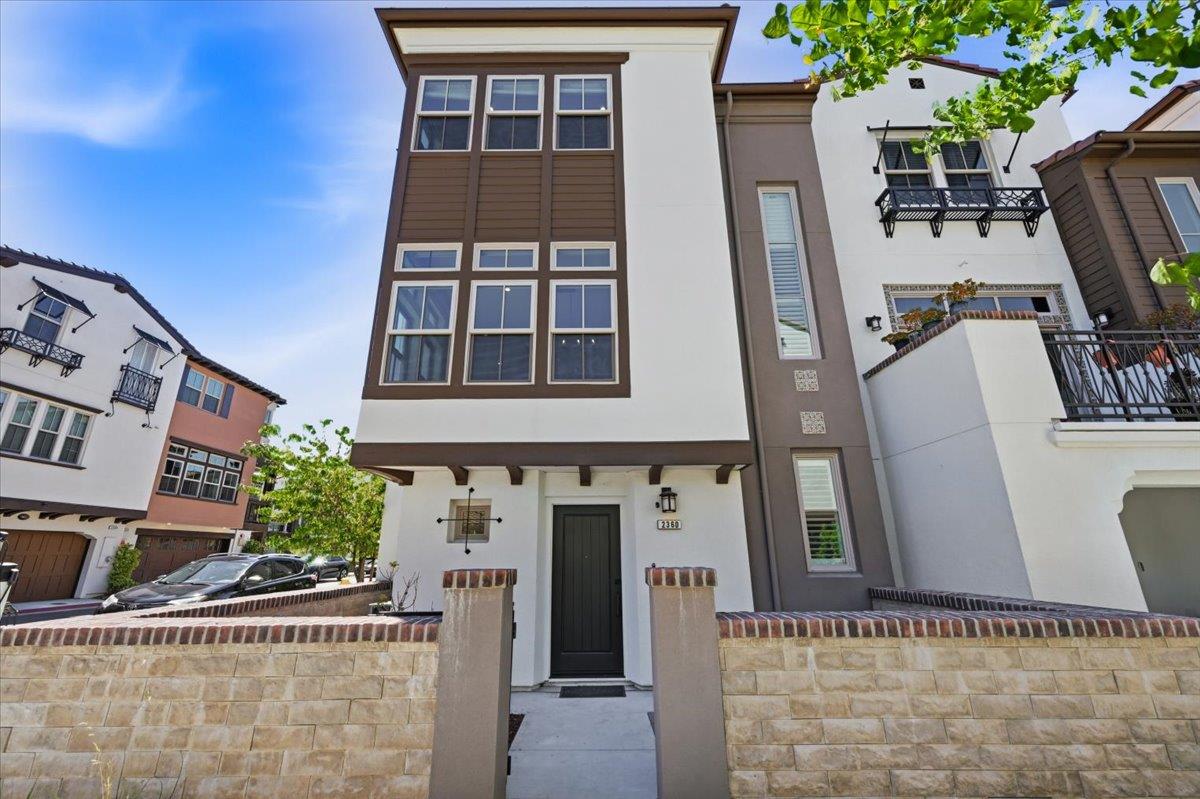 2360 Toledo Terrace