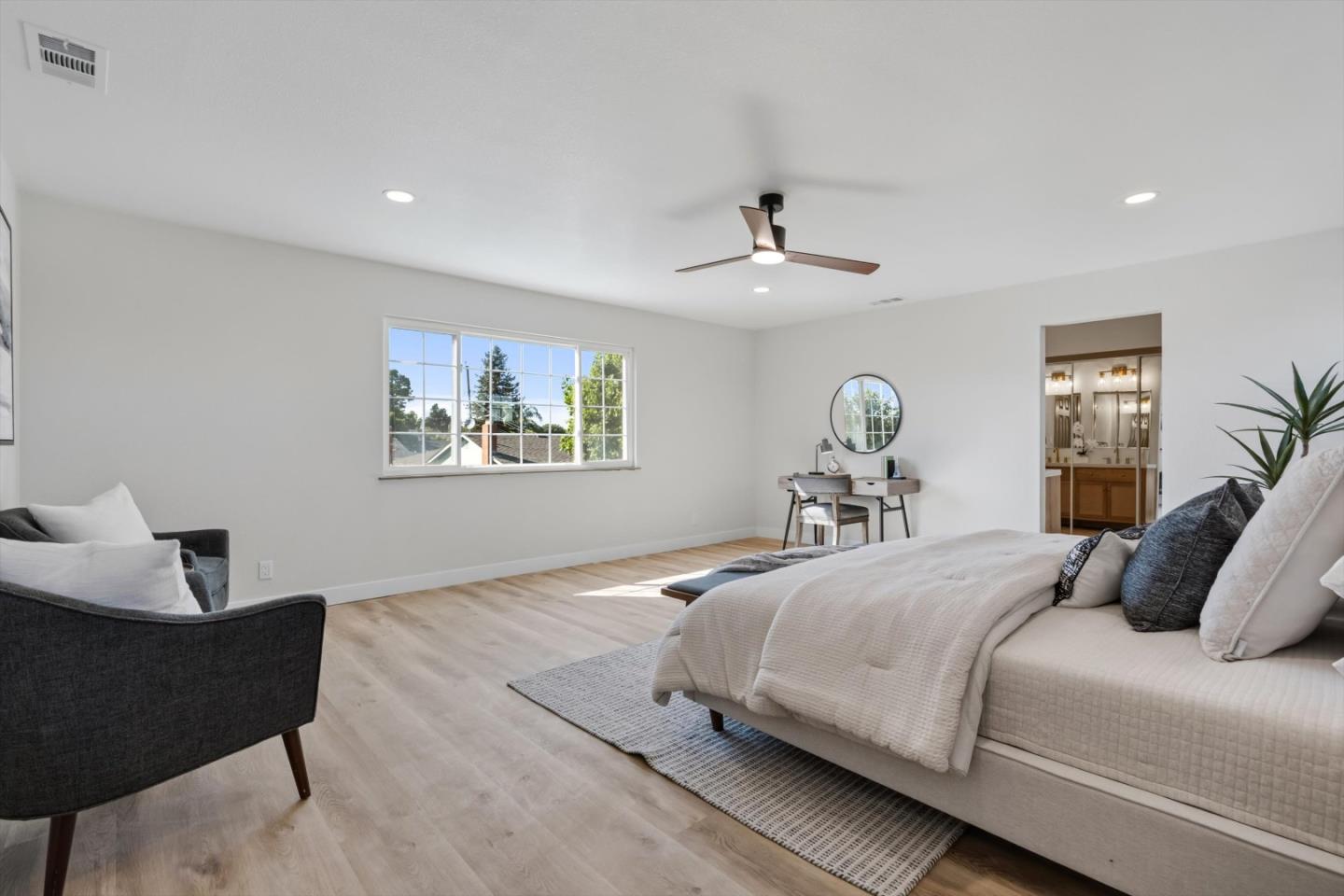 1713 Alhambra Court