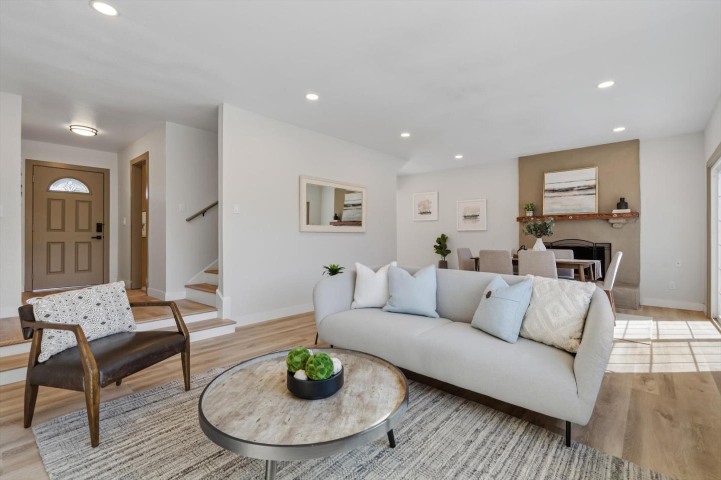 1713 Alhambra Court