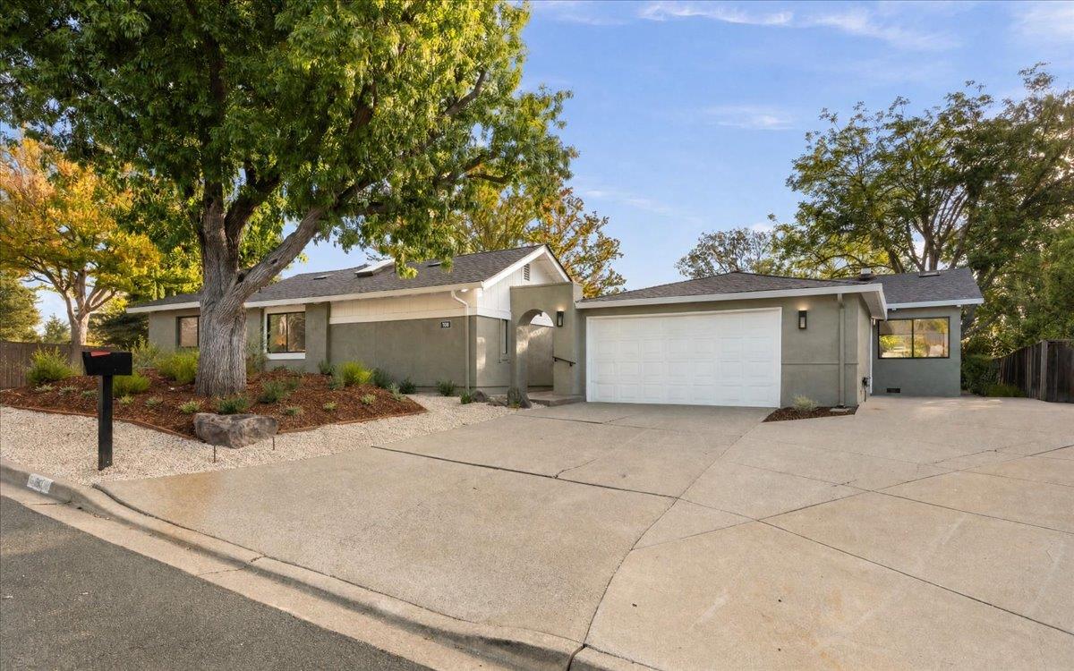 198 Greenwich Drive