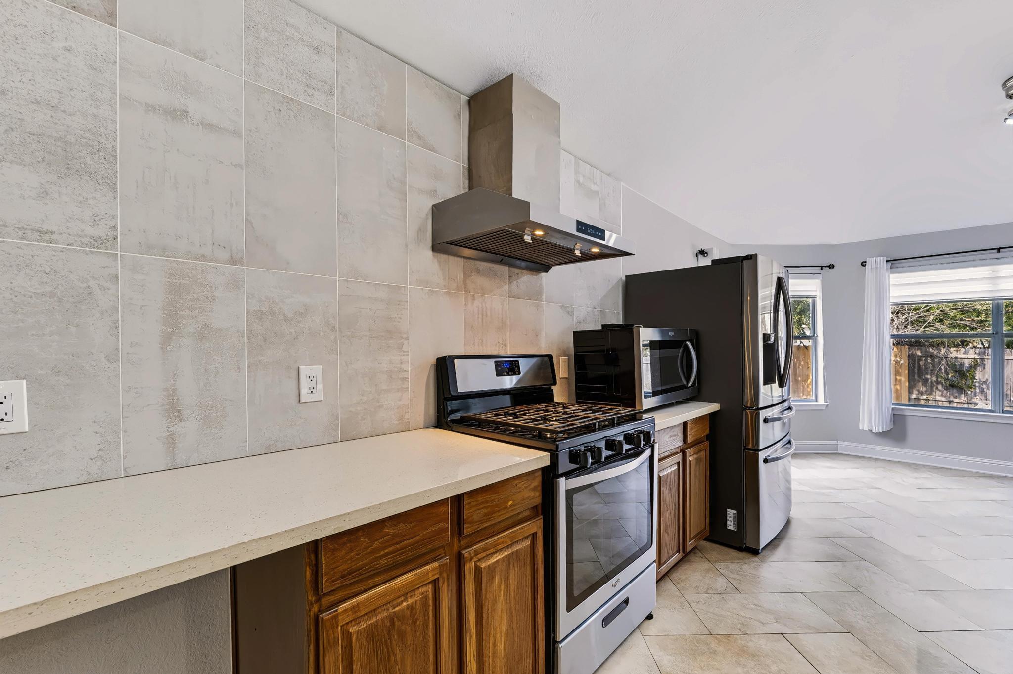 2111 Wheaton TRL