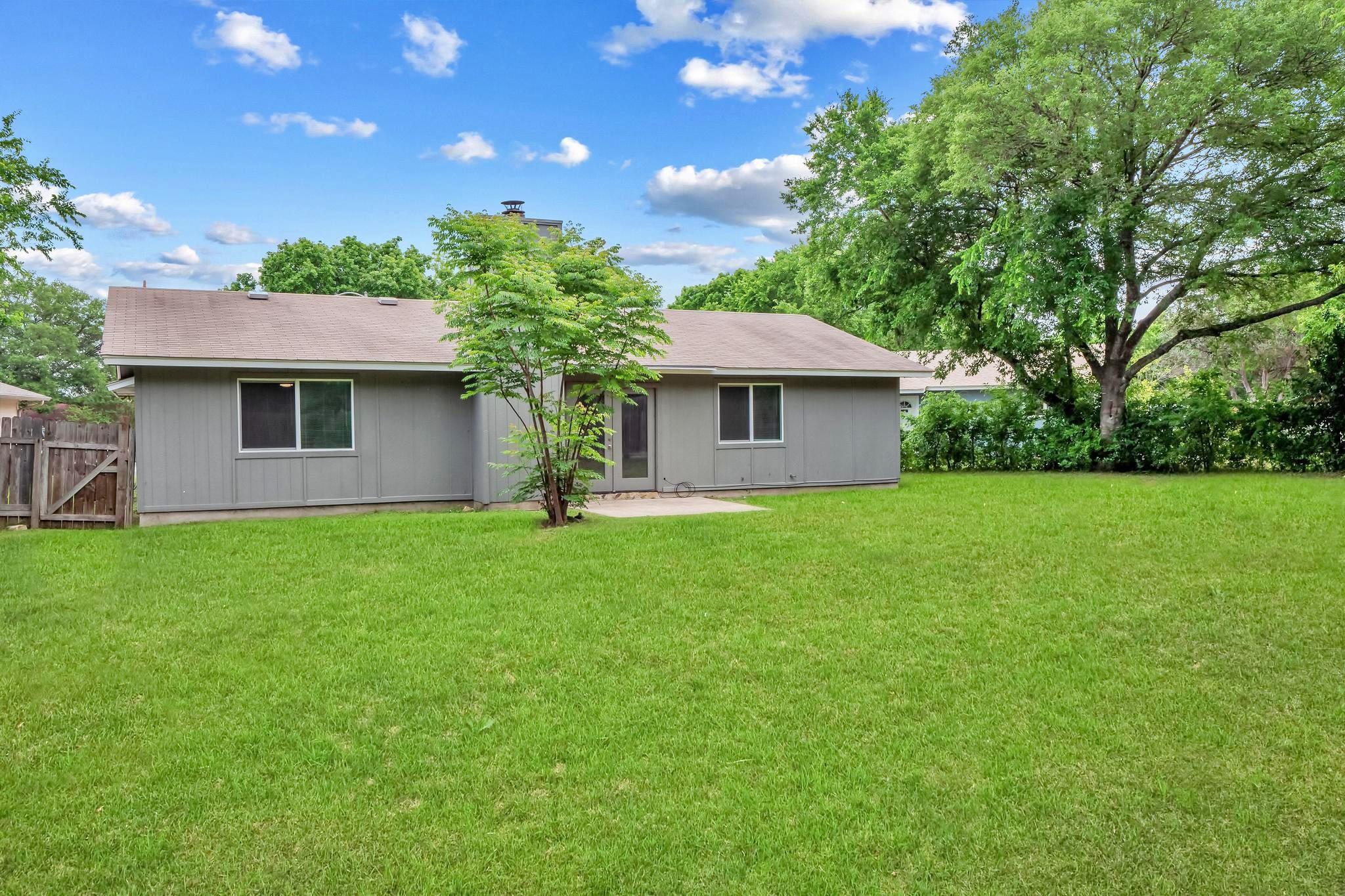 606 Elderberry CV