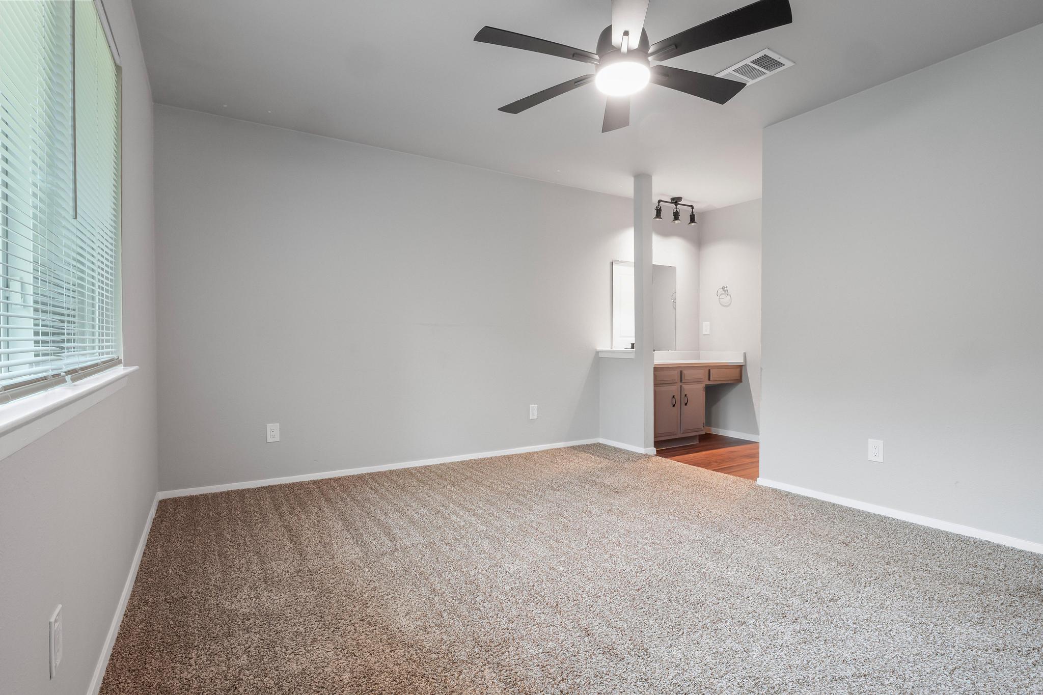 606 Elderberry CV