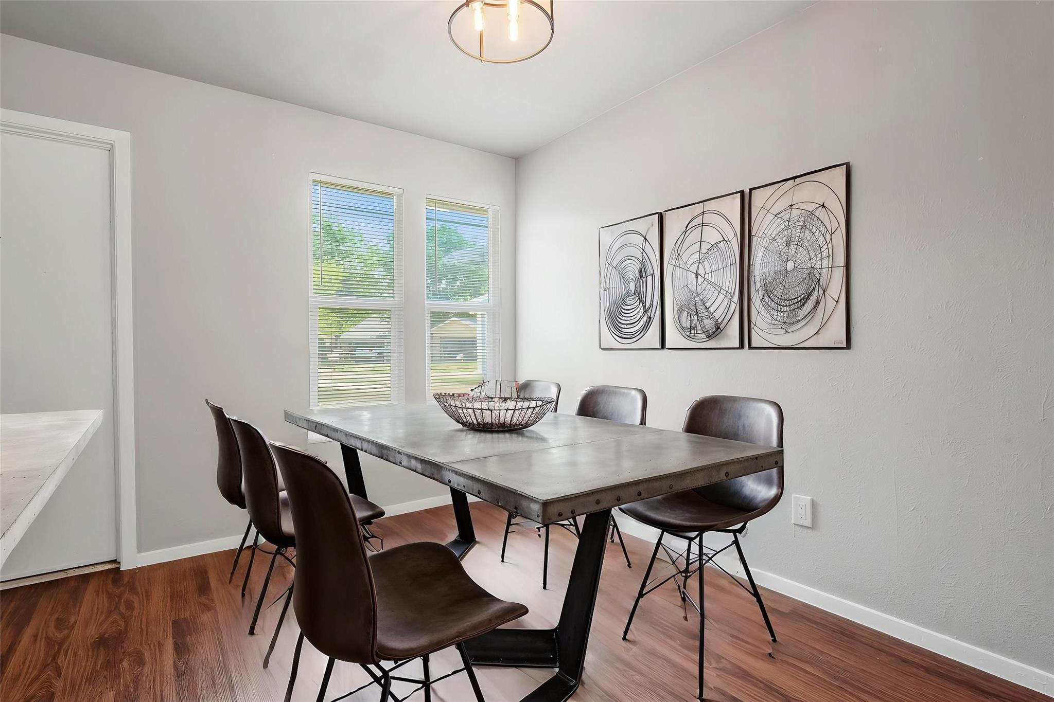 606 Elderberry CV