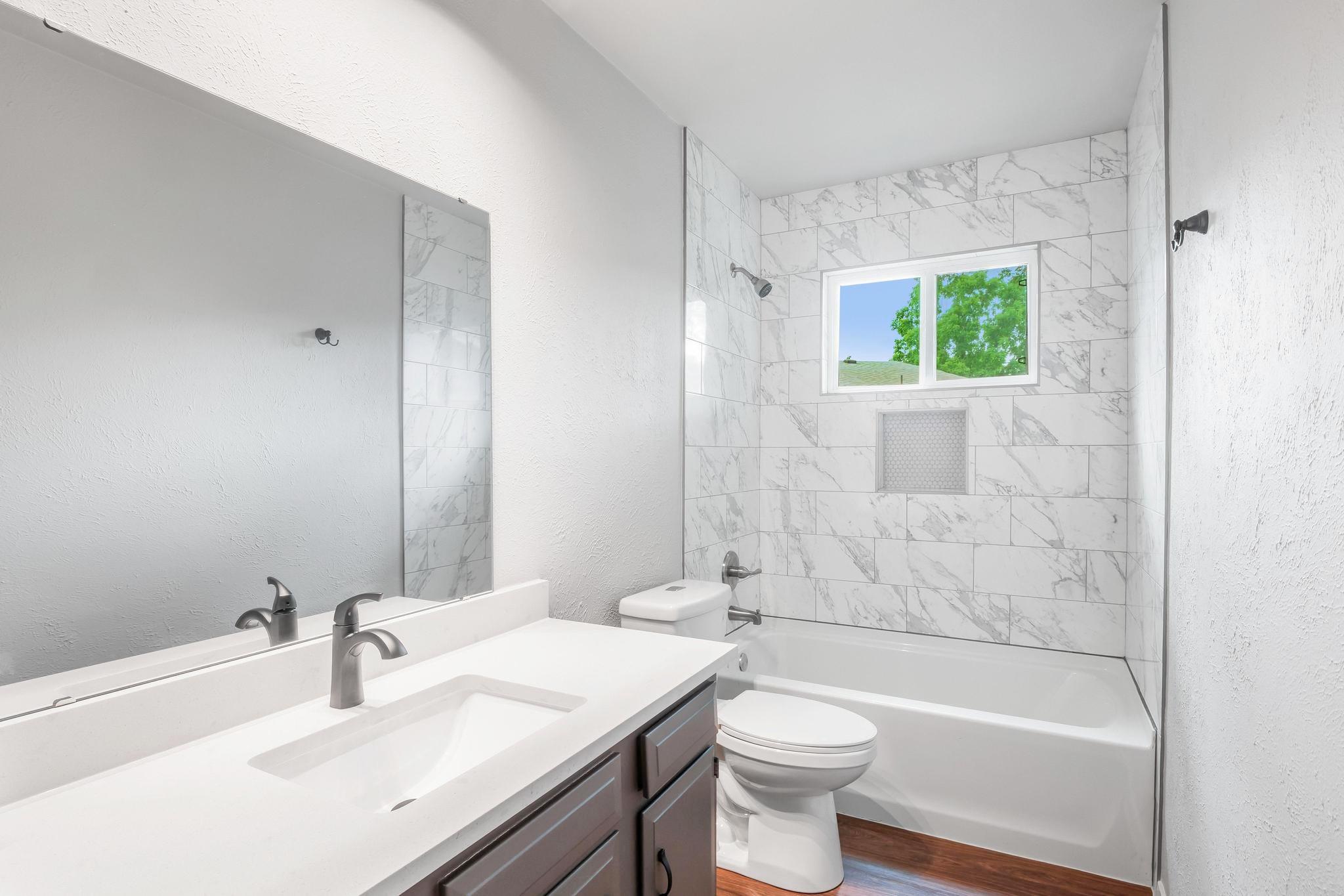 606 Elderberry CV