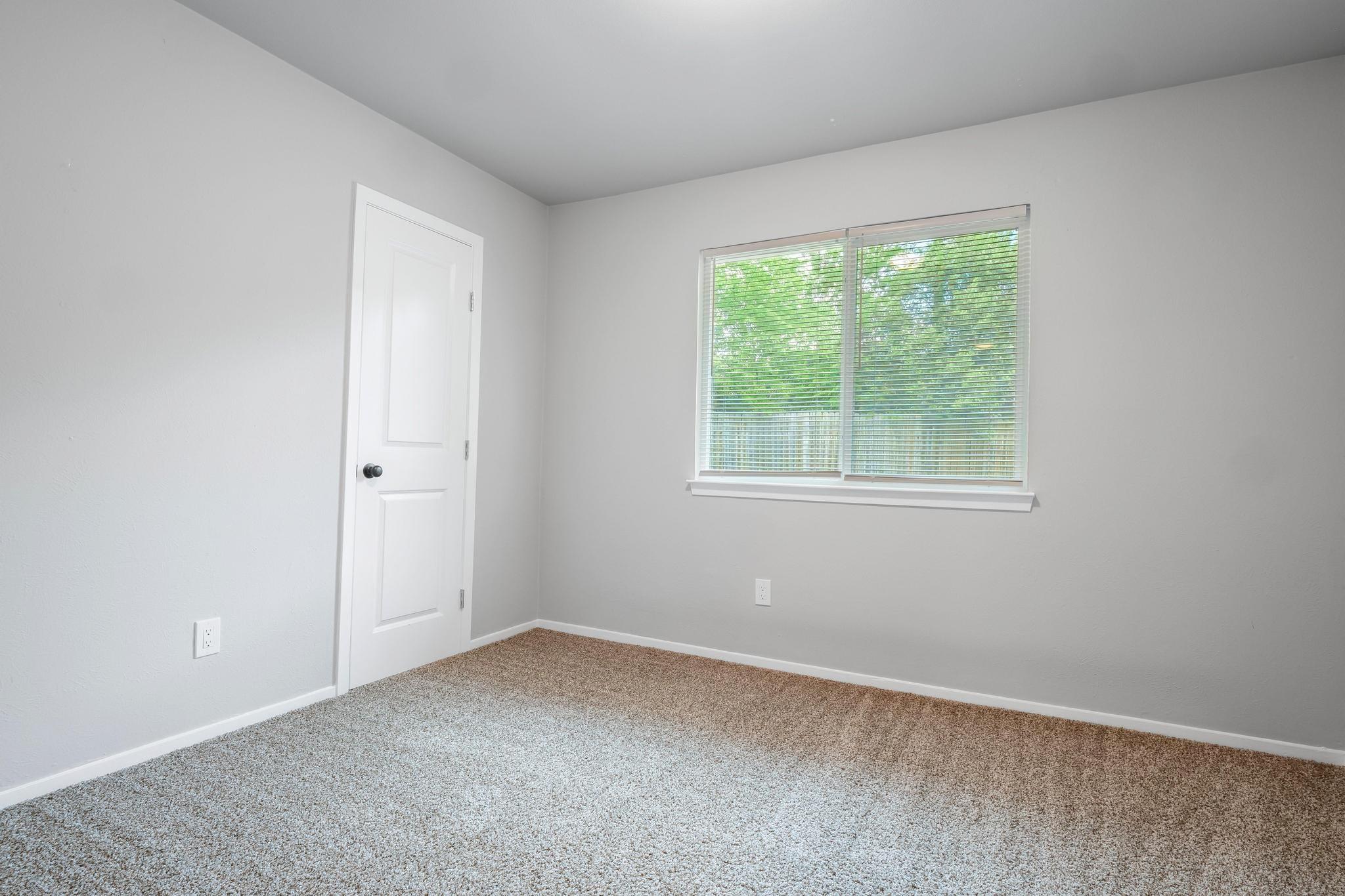 606 Elderberry CV