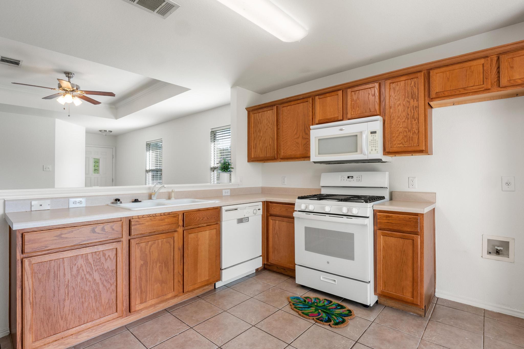 109 Onyx Lake DR