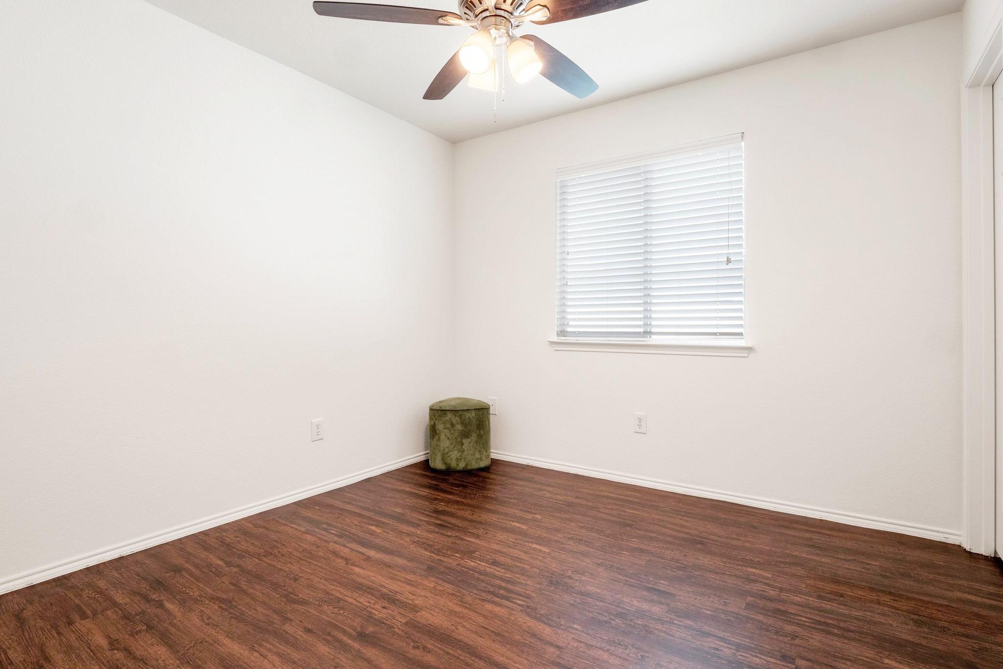 109 Onyx Lake DR