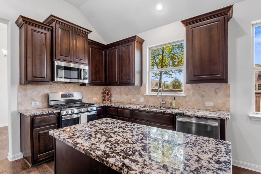 2849 Coral Valley DR