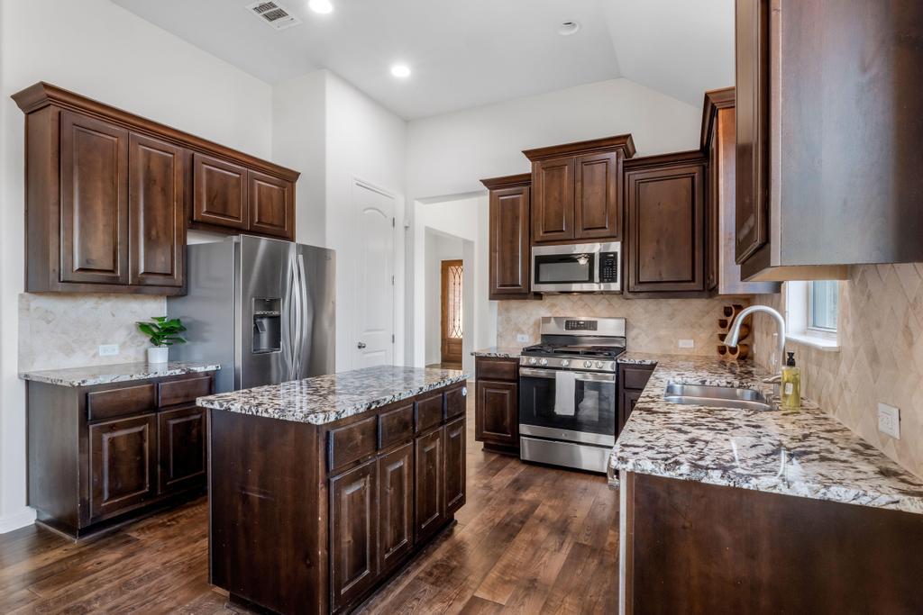 2849 Coral Valley DR