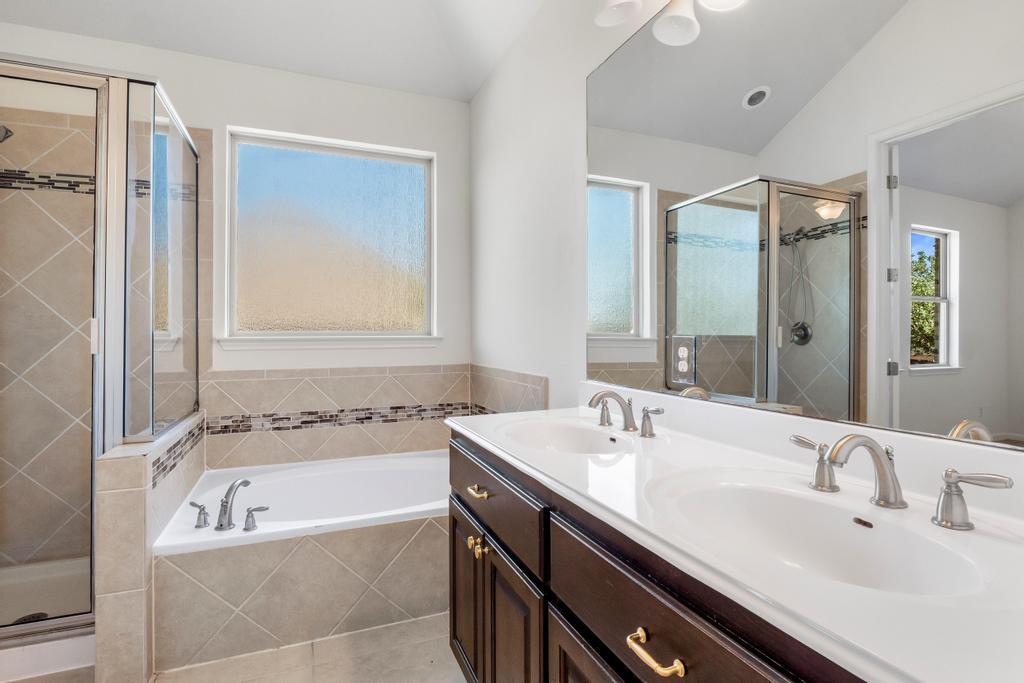 2849 Coral Valley DR