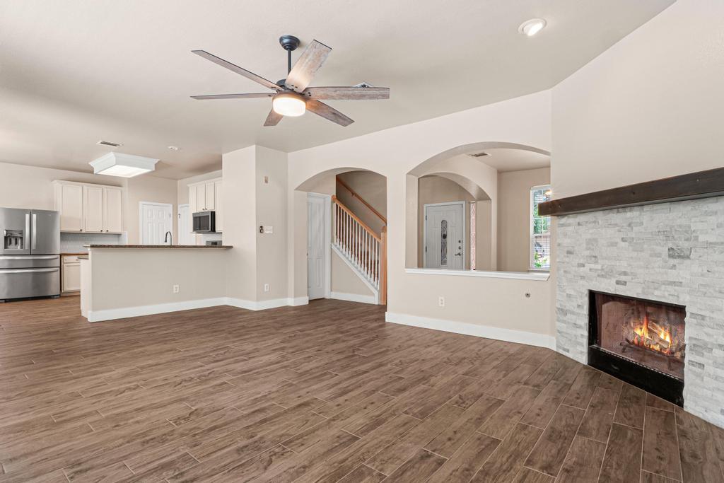 8613 Glen Canyon DR