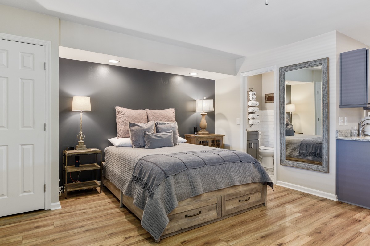 803 Hillview Hts Unit: 207