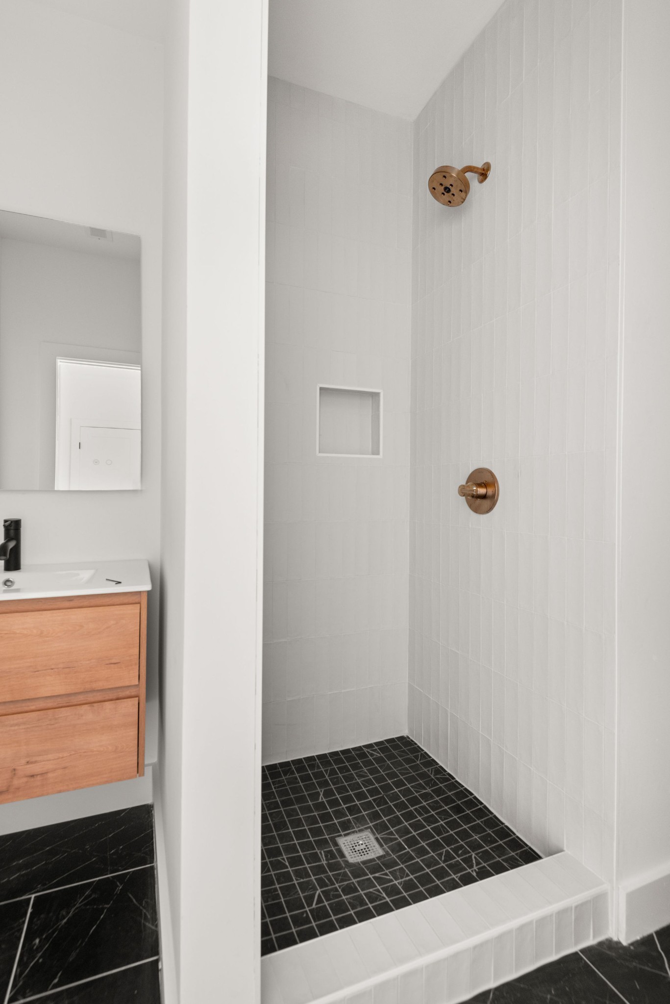 1724 Pecan St Unit: 2