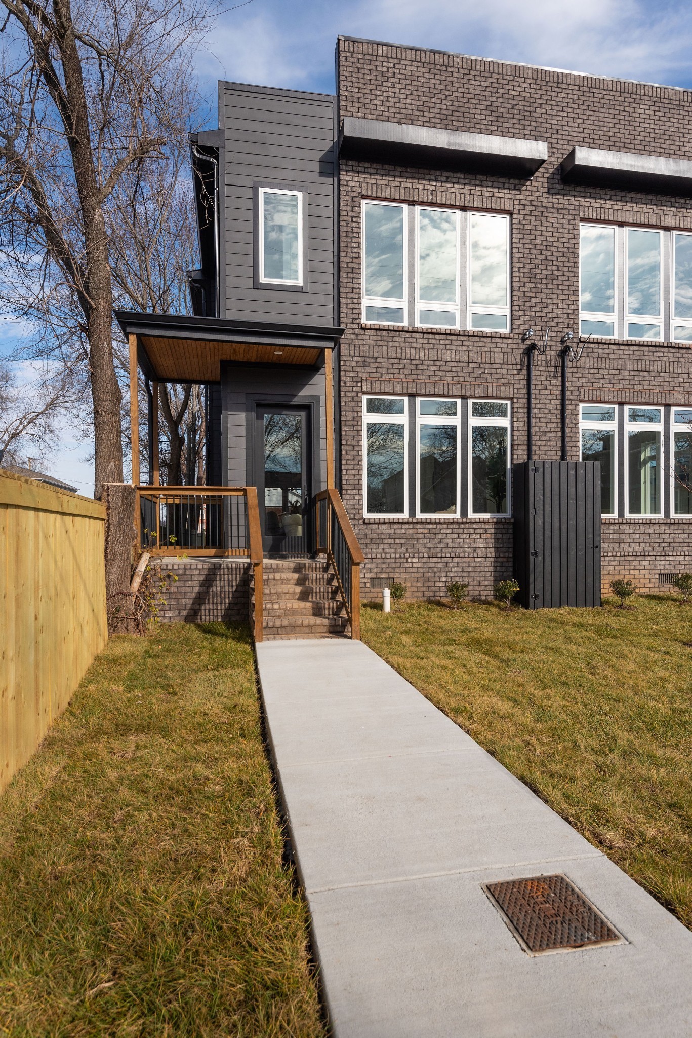 1724 Pecan St Unit: 2