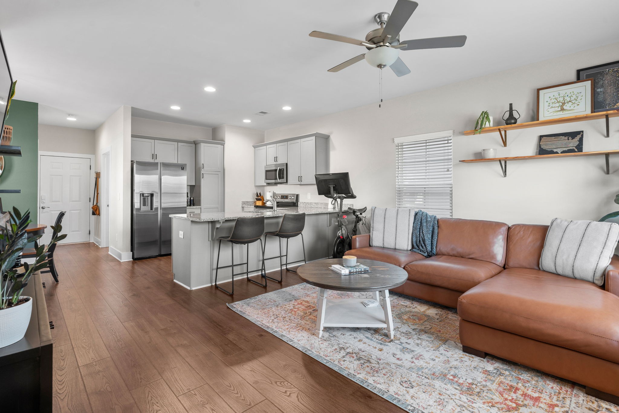 2044 Village Park Cir