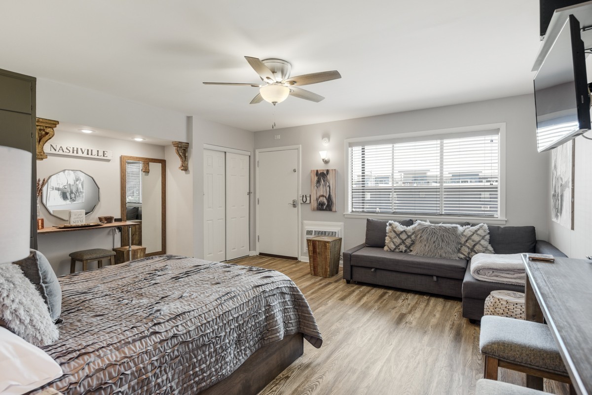 803 Hillview Hts Unit: 106