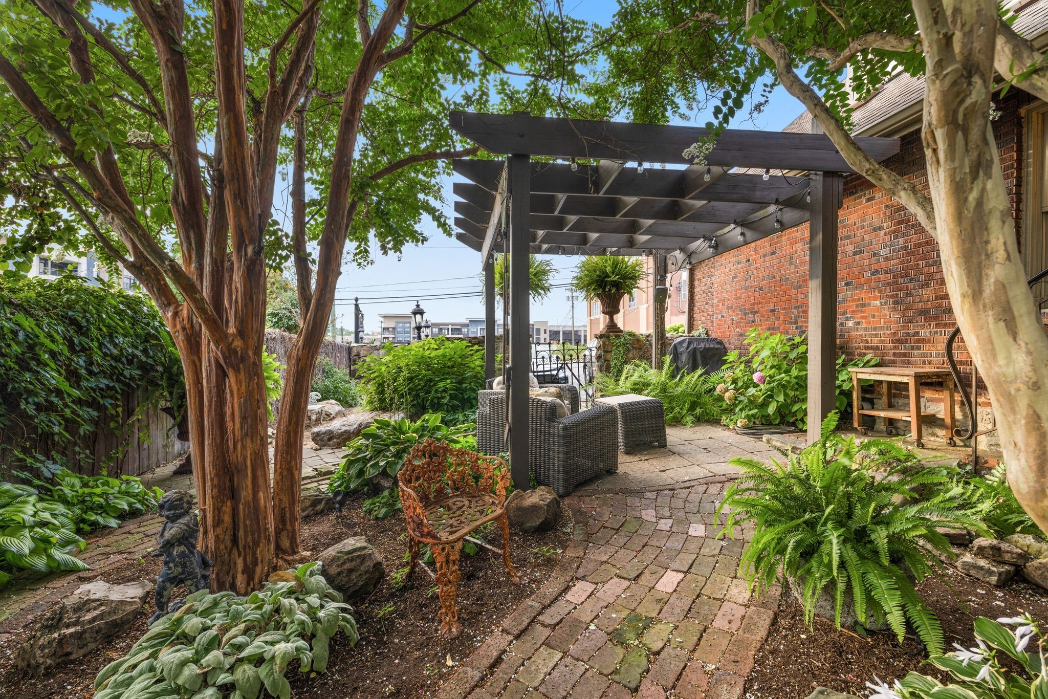 707 Inverness Ave