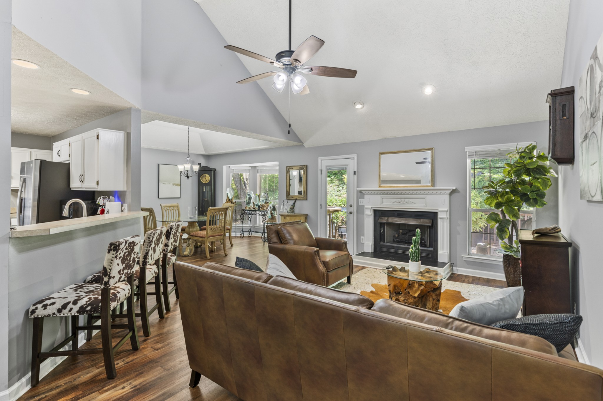 5156 W Oak Highland Dr