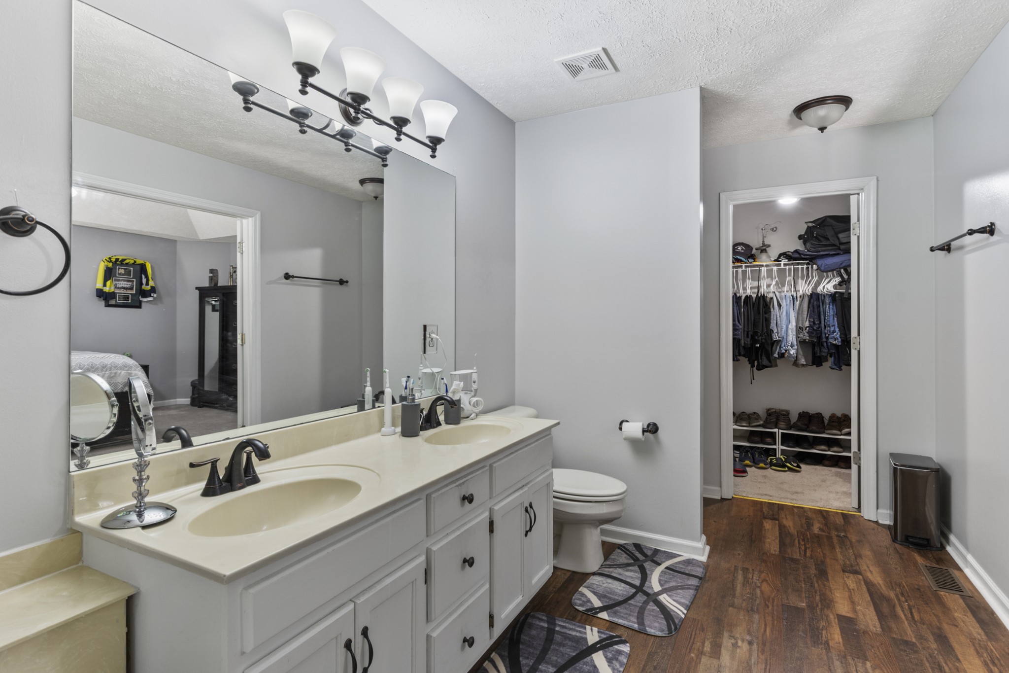 5156 W Oak Highland Dr