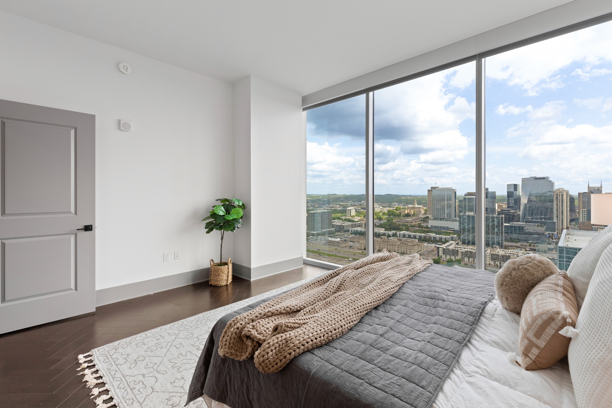 1616 West End Ave Unit: 3103