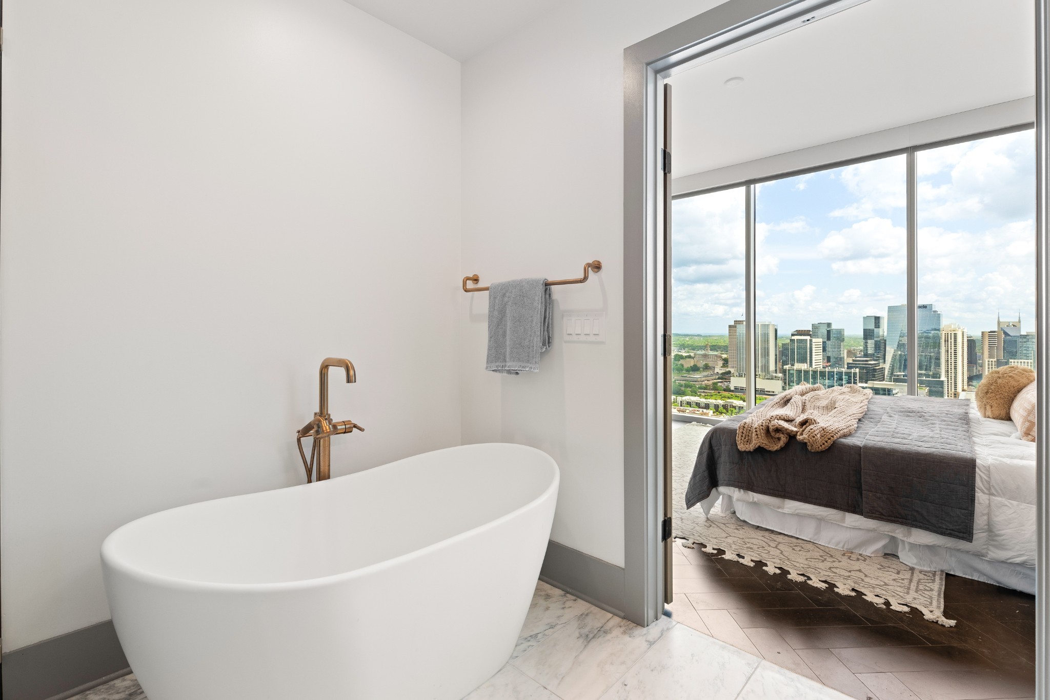 1616 West End Ave Unit: 3103
