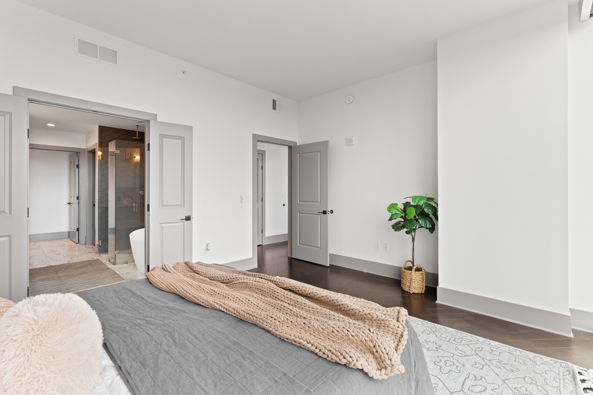 1616 West End Ave Unit: 3103
