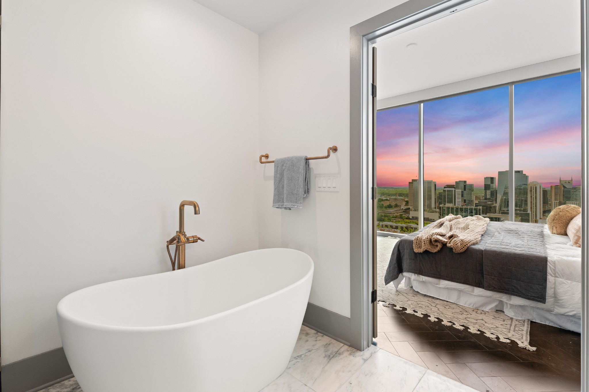 1616 West End Ave Unit: 3103