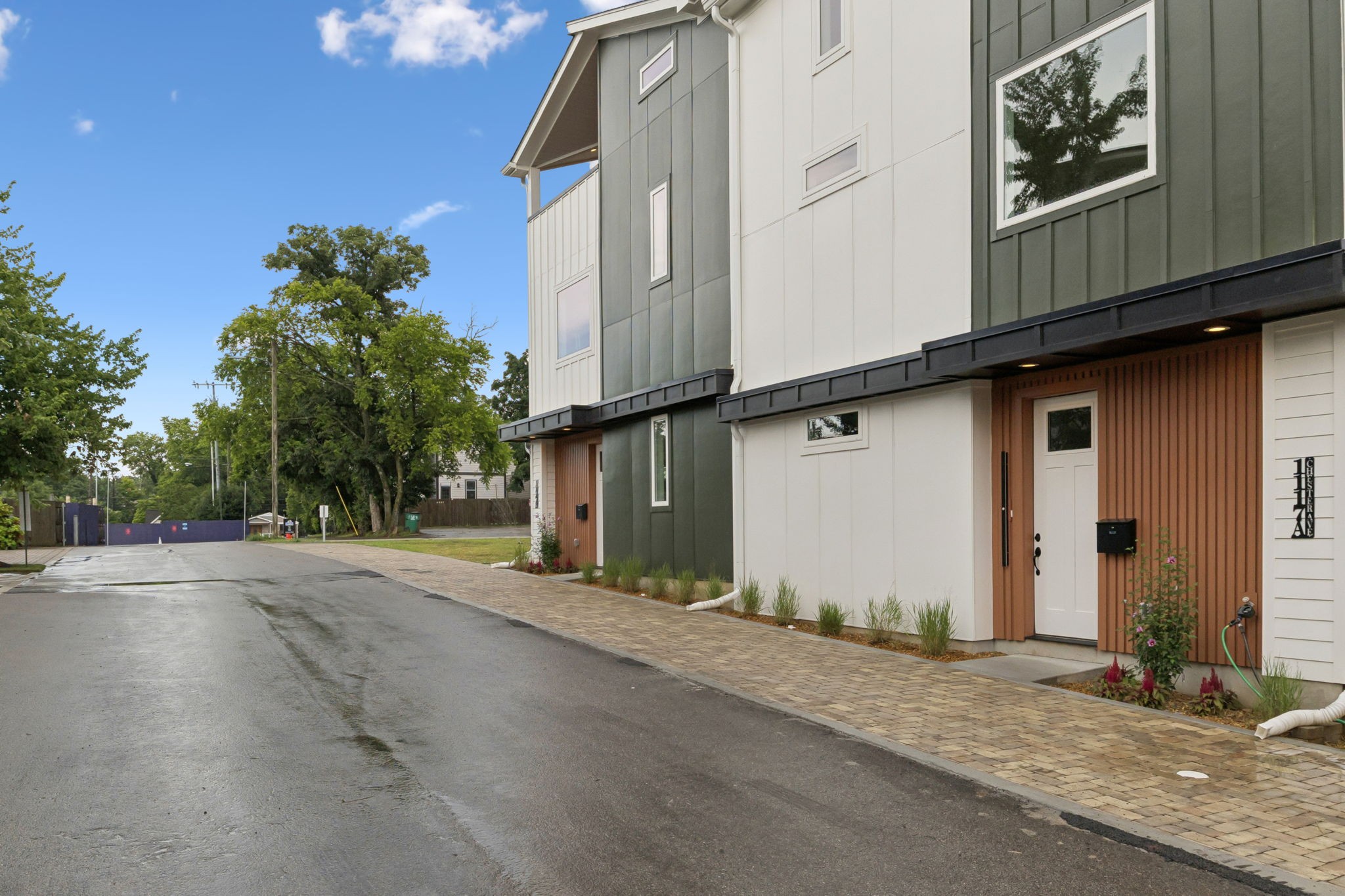 1117B Chester Ave Unit: B
