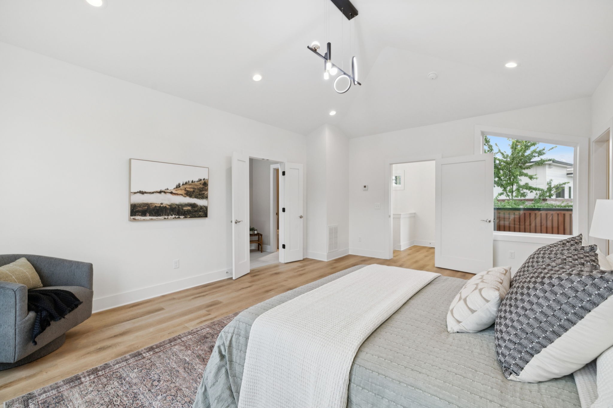1117B Chester Ave Unit: B