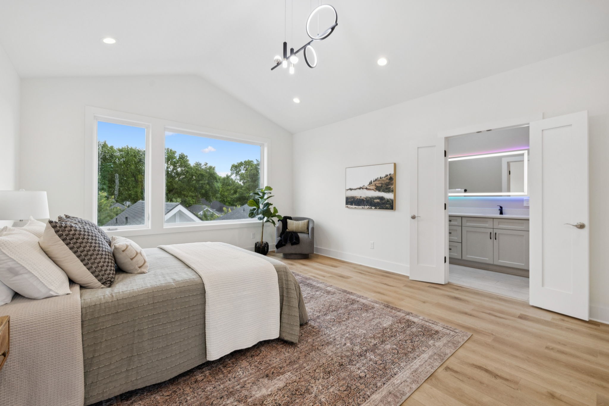 1117B Chester Ave Unit: B