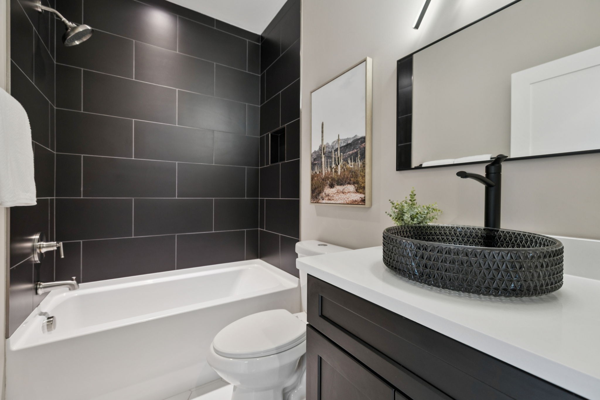 1117B Chester Ave Unit: B