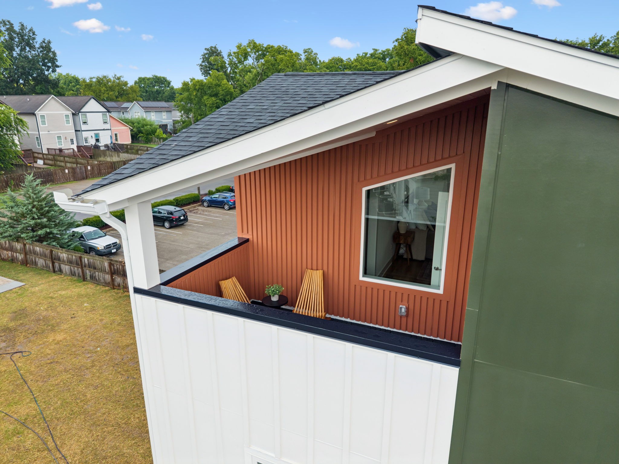 1117B Chester Ave Unit: B
