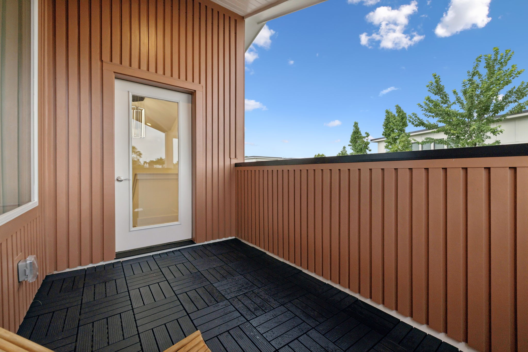 1117B Chester Ave Unit: B