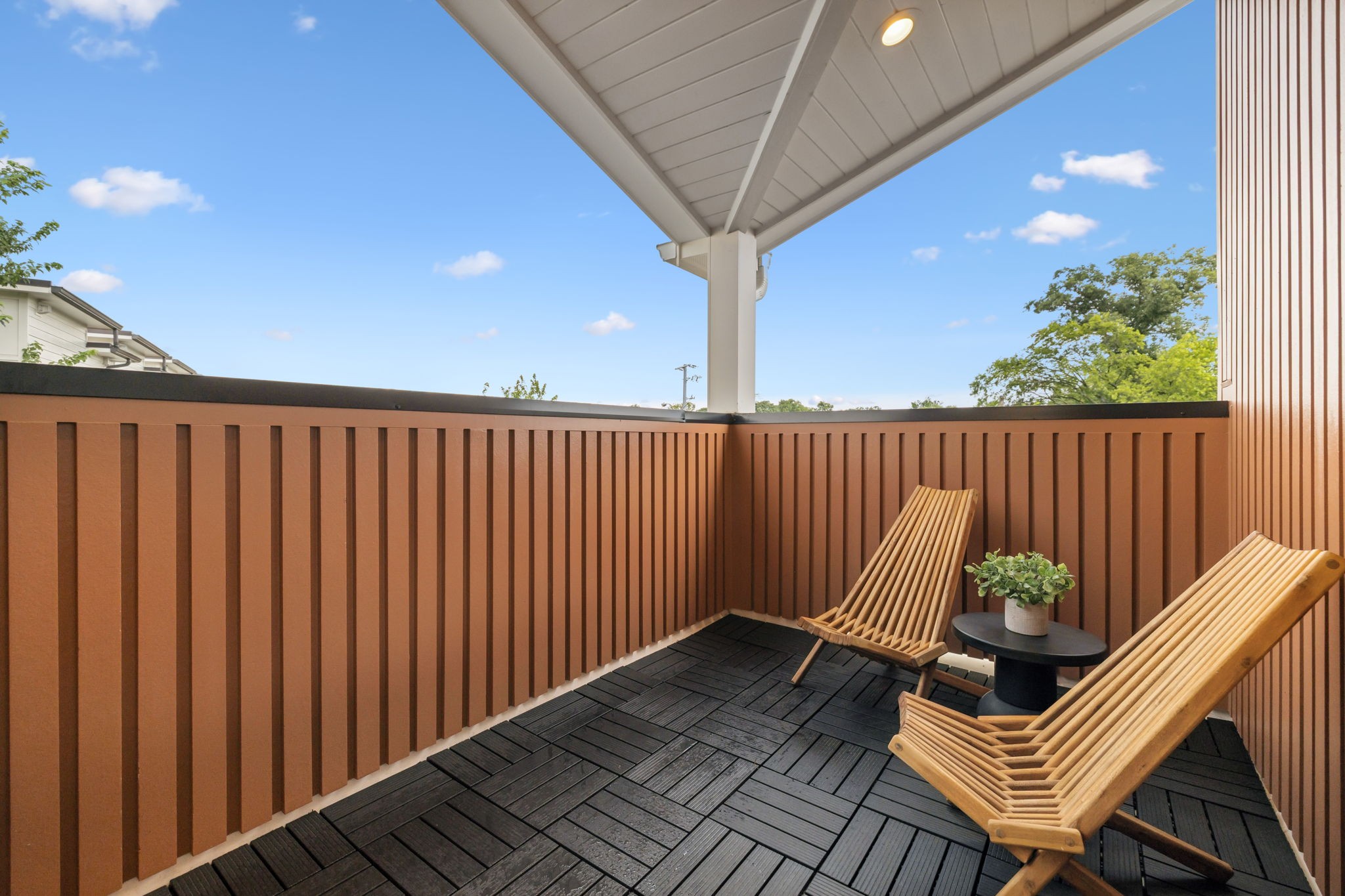 1117B Chester Ave Unit: B