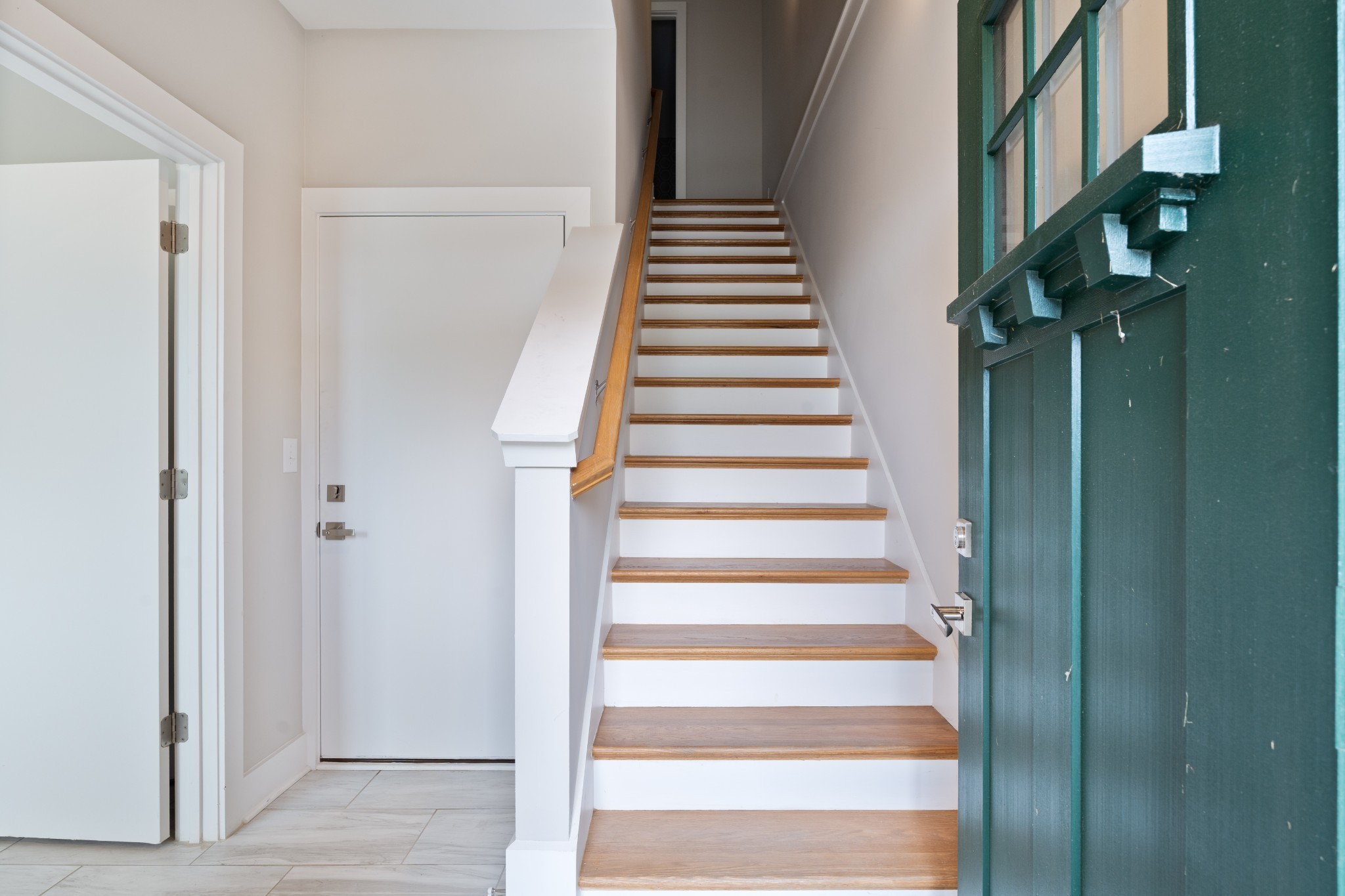 496 W Trinity Ln Unit: 502