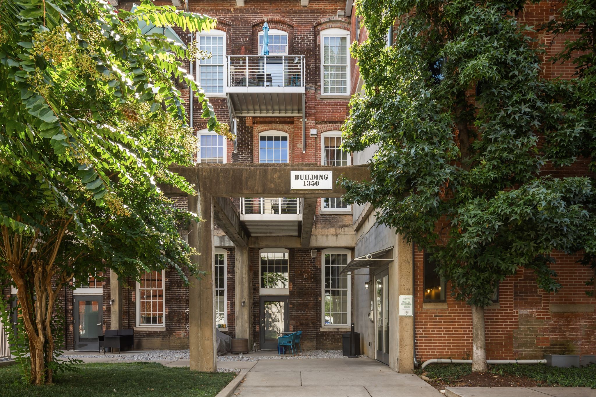 1350 Rosa L Parks Blvd Unit: 463