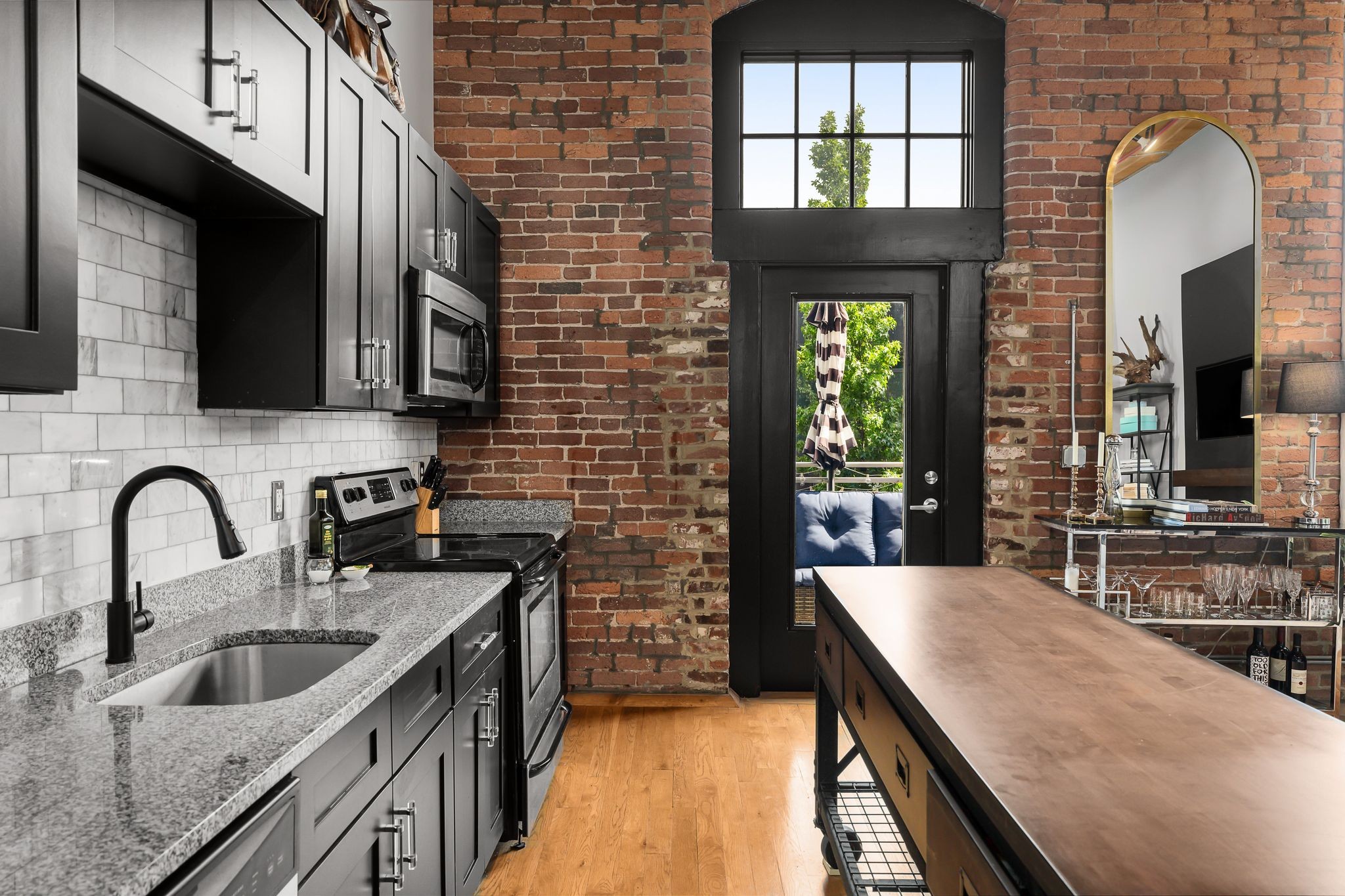 1350 Rosa L Parks Blvd Unit: 463