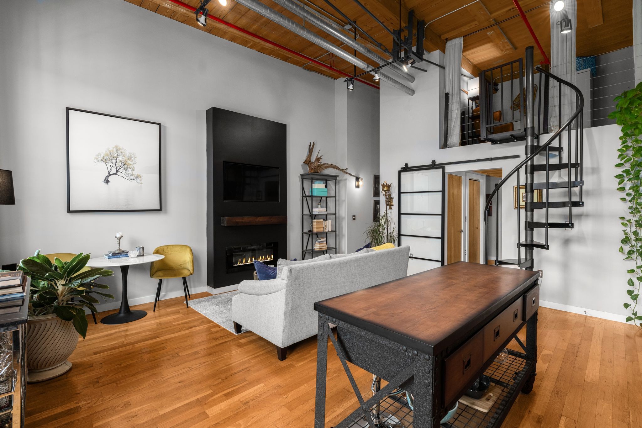 1350 Rosa L Parks Blvd Unit: 463