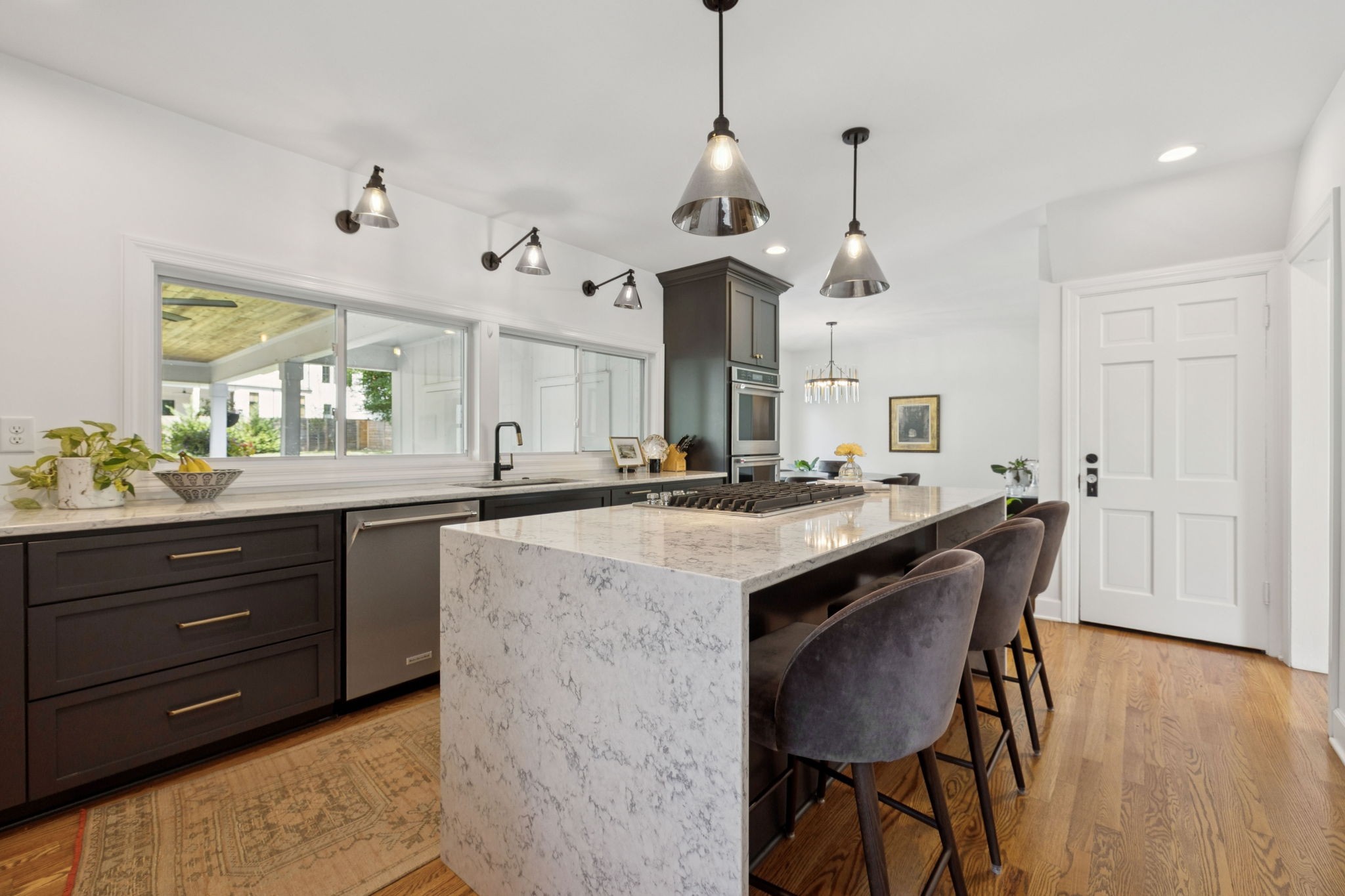 3625 Rainbow Pl