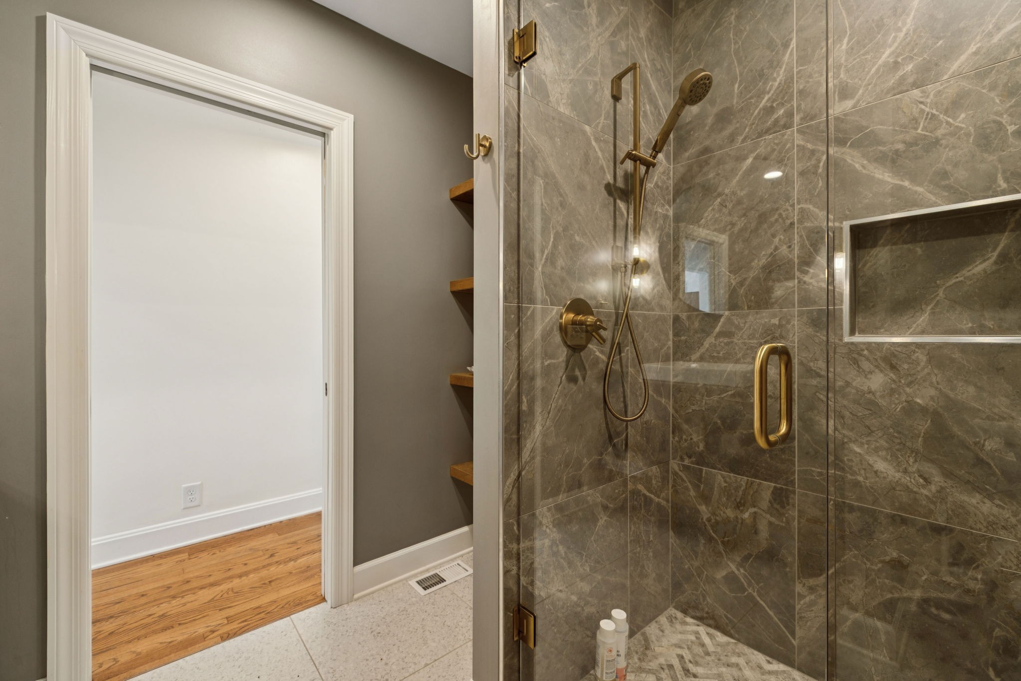 3625 Rainbow Pl