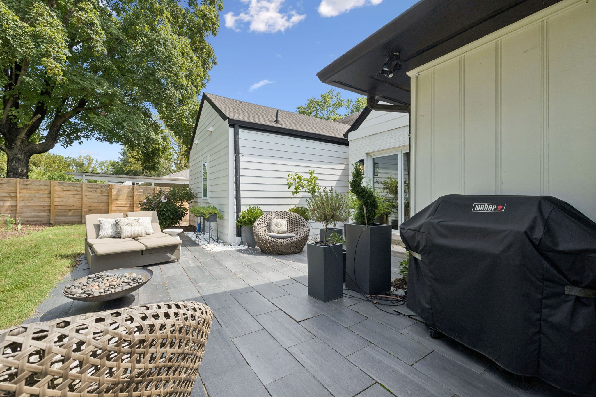 3625 Rainbow Pl