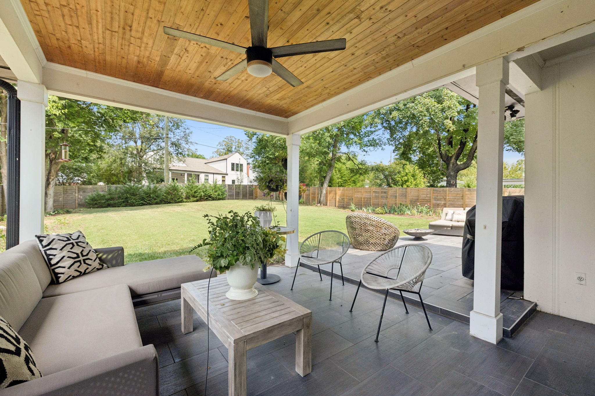 3625 Rainbow Pl