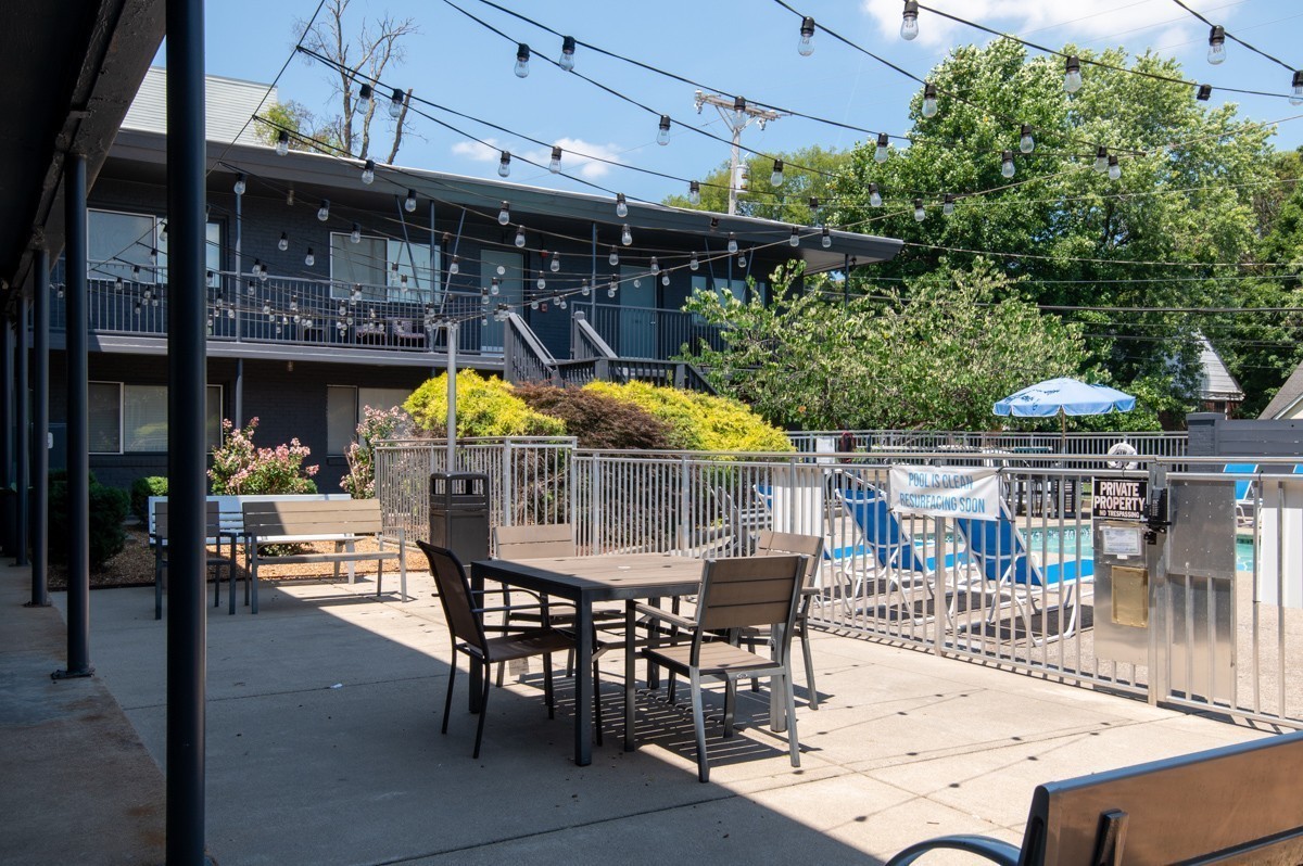 803 Hillview Hts Unit: 106