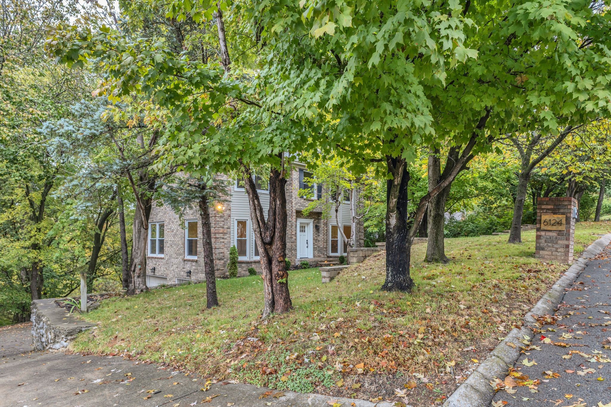 6124 Stillmeadow Dr