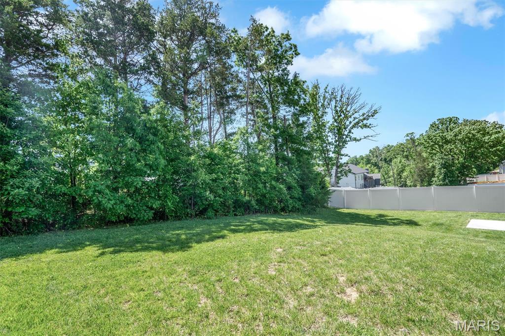 512 Hickory Knoll Drive
