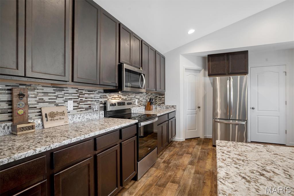 512 Hickory Knoll Drive