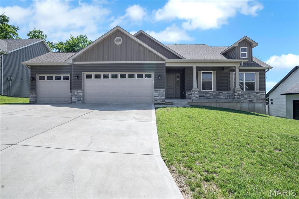 512 Hickory Knoll Drive