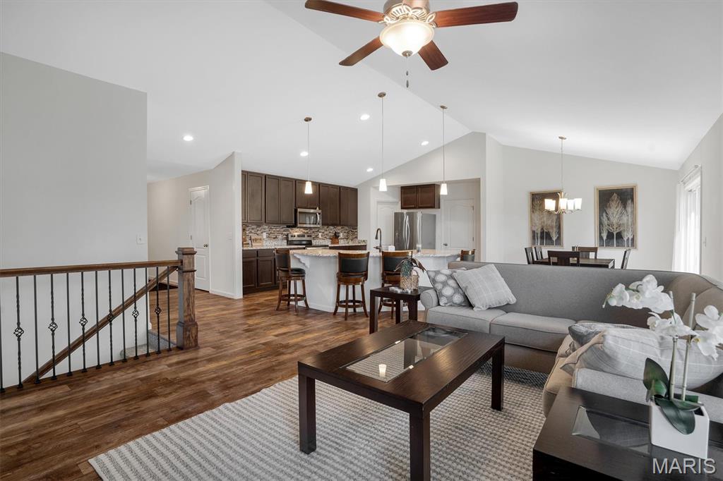512 Hickory Knoll Drive