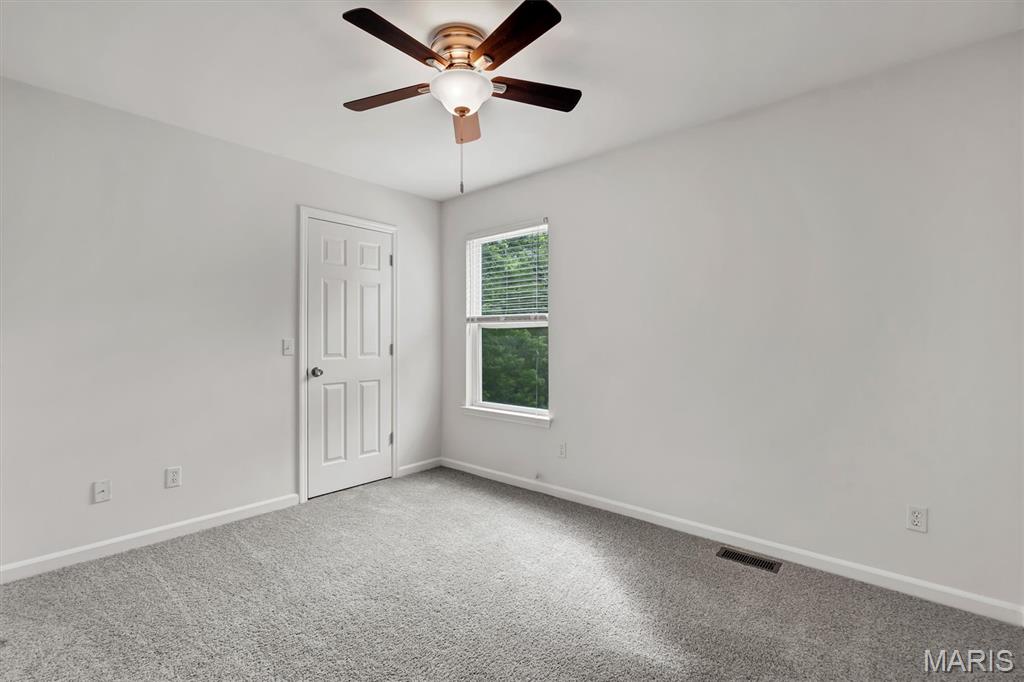 25 Hawthorne Hills Drive
